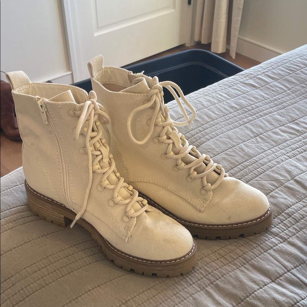 Women's Cream Lace-Up Boots
